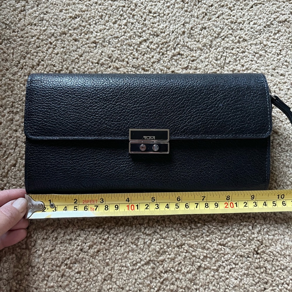 Tumi black leather clutch wallet wristlet